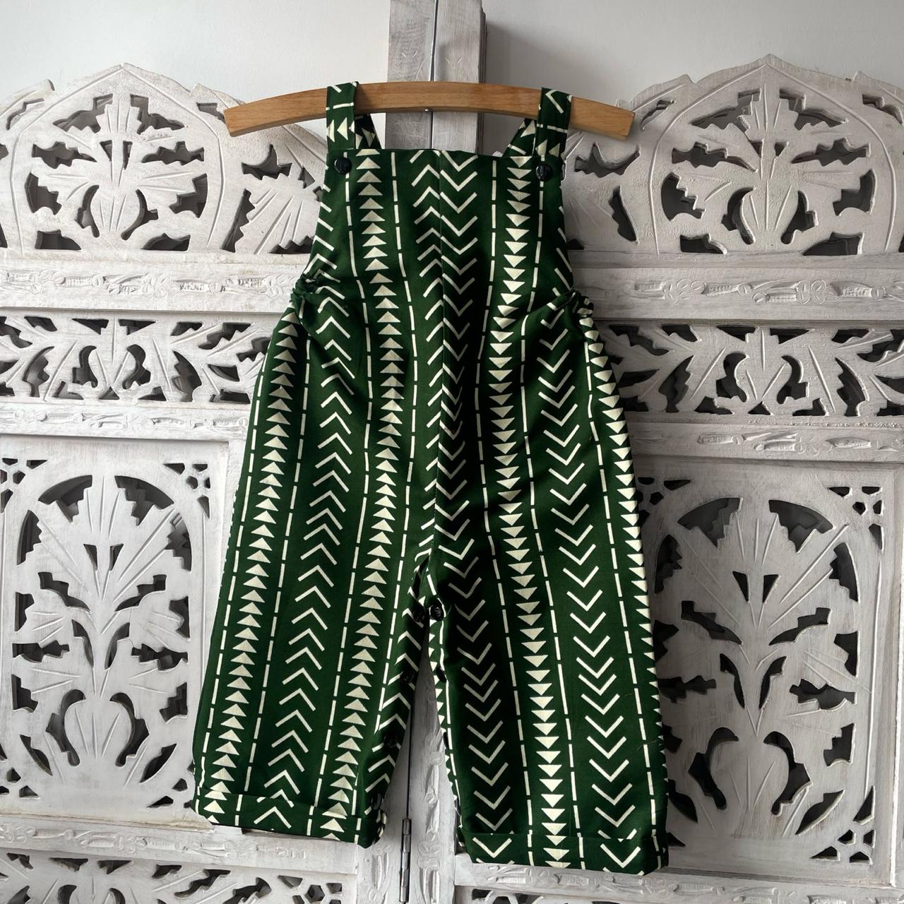 Khayasi lookbook, figure 3