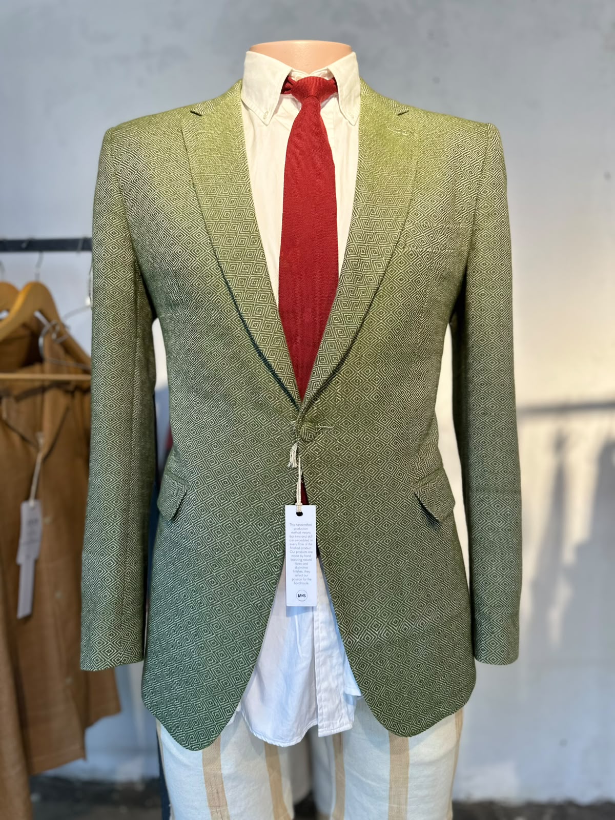 Mukabwa Handmade Studio lookbook, figure 2
